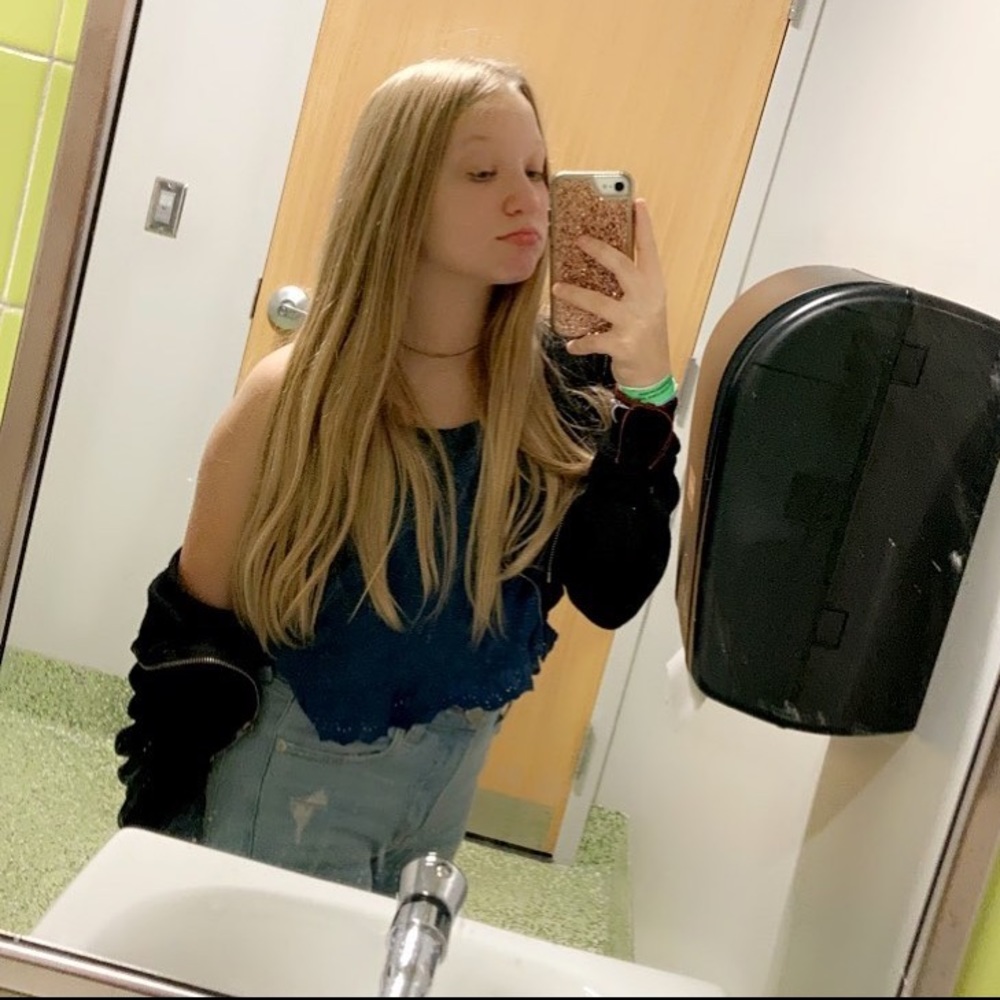 Meet your Posher, Olivia